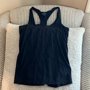 Athleta ultimate scoop tank size medium black